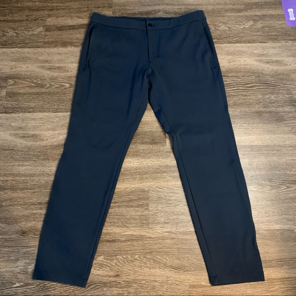Lululemon Men’s Soujourn Pant Nautical Navy W38 L32